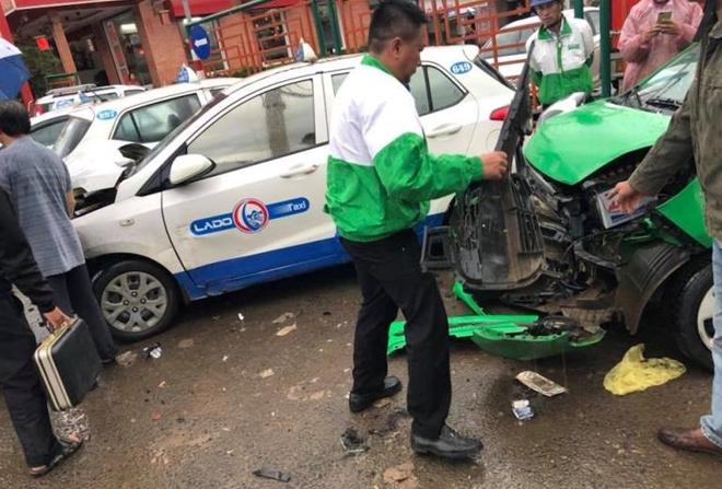 Con nghiện lái xe gây tai nạn liên hoàn nhiều người thoát chết-1