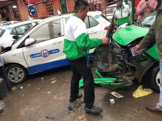 Con nghiện lái xe gây tai nạn liên hoàn nhiều người thoát chết