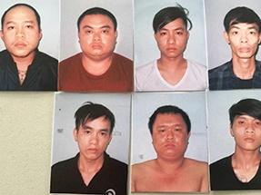 Những thủ đoạn kinh hoàng của các dịch vụ đòi nợ thuê-7