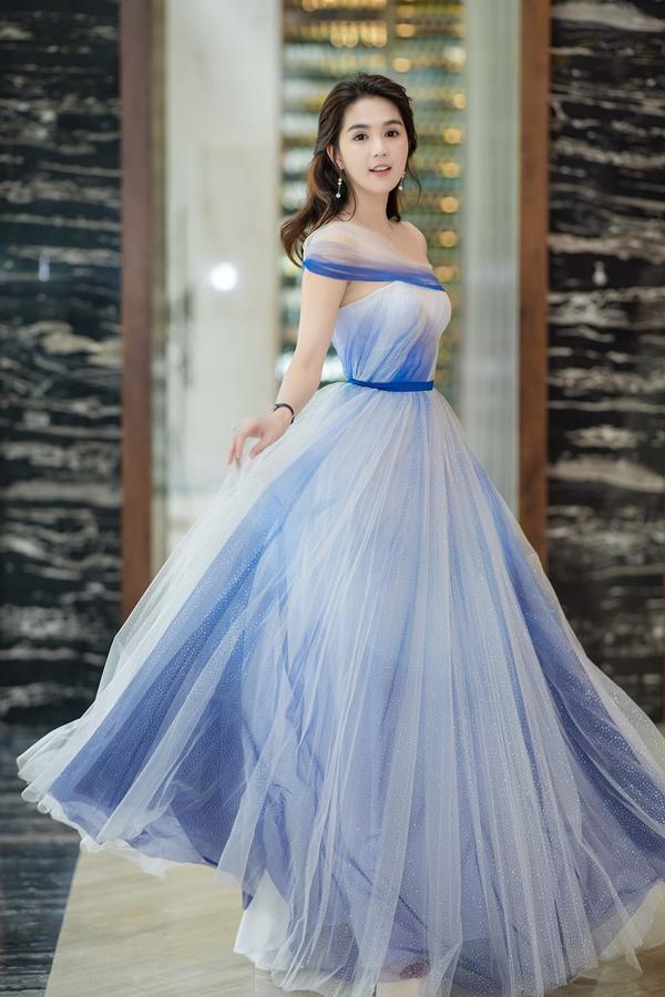 Hốt bạc giỏi như Ngọc Trinh: làm CEO ngay ngày đầu đã kiếm luôn 10 tỷ doanh thu-2