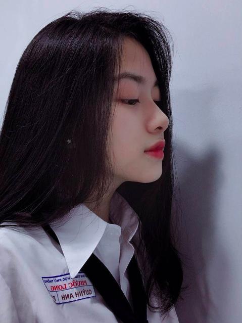 Nữ sinh Việt sở hữu góc nghiêng không phải dạng vừa khiến hội trai trẻ sốt sắng xin link-1
