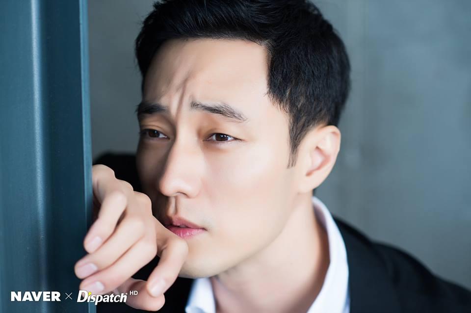 Dispatch tung loạt ảnh lịch lãm cực kỳ phong độ của quý ông U40 So Ji Sub-2