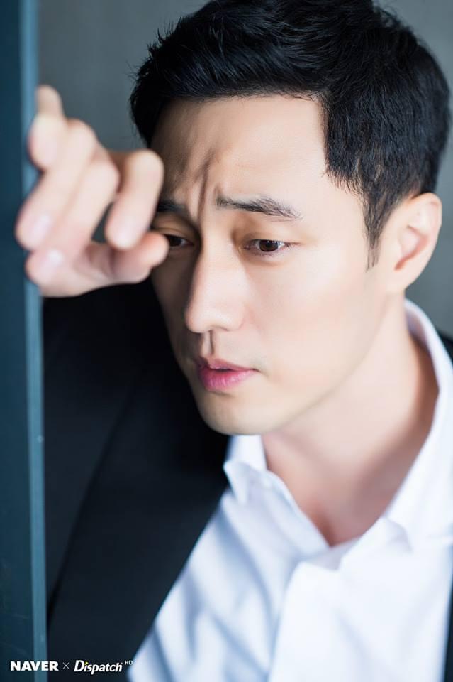 Dispatch tung loạt ảnh lịch lãm cực kỳ phong độ của quý ông U40 So Ji Sub-10