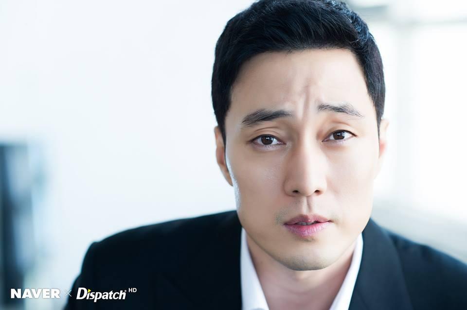 Dispatch tung loạt ảnh lịch lãm cực kỳ phong độ của quý ông U40 So Ji Sub-12