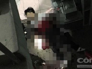 Chém trọng thương hai cha con hàng xóm vì tranh đất mồ mả-4