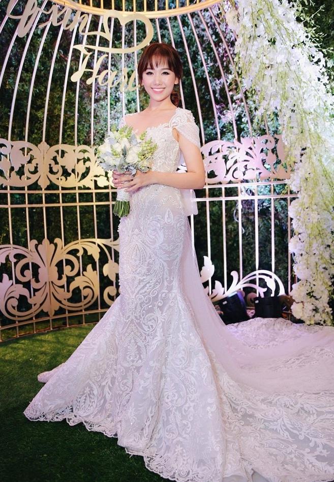 Không chỉ Trường Giang hay Trấn Thành, nhiều sao Việt sẵn sàng chi tiền tỷ chỉ để trang trí hoa nến cho đám cưới-8