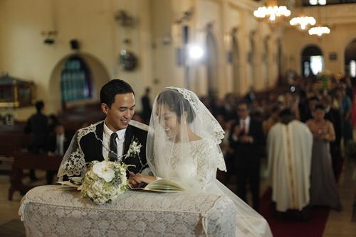 Không chỉ Trường Giang hay Trấn Thành, nhiều sao Việt sẵn sàng chi tiền tỷ chỉ để trang trí hoa nến cho đám cưới-15