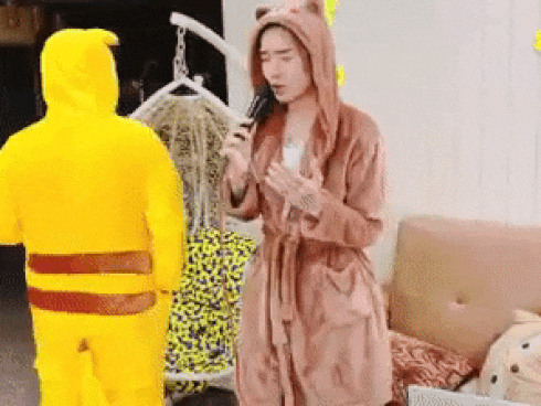 'Người hãy quên em đi' phiên bản không thể 'kute lạc lối' hơn của BB Trần