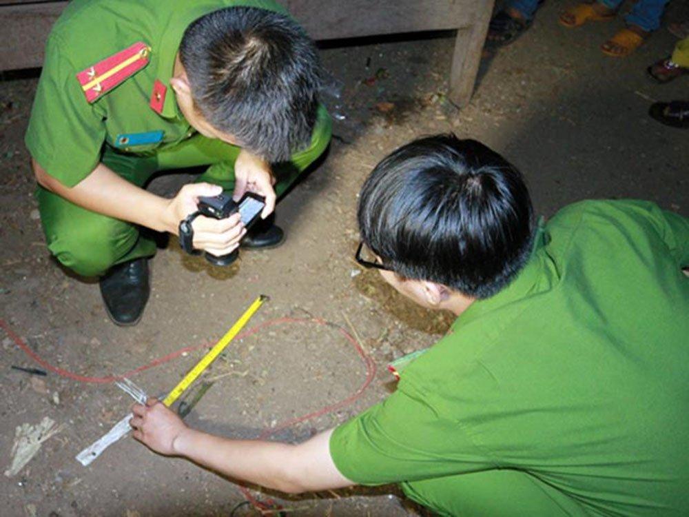 Chồng đập đầu vợ đến chết rồi chạy xe 400km ra đầu thú-1