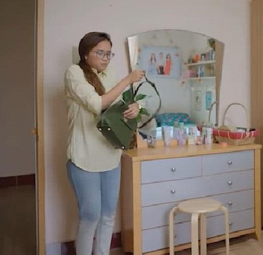 Diện đi diện lại 1 chiếc quần qua 62 tập phim, em út Gạo nếp gạo tẻ bị dân mạng phong thánh tằn tiện-2