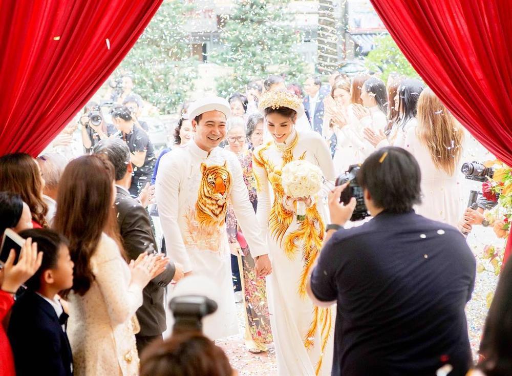 Hồng Nhung tái xuất rạng rỡ khi nhan sắc bị chê xuống cấp sau ly hôn-4