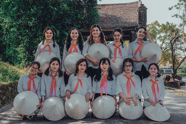 Dù đang mang bầu, hotgirl Bánh đúc có xương vẫn quậy tưng bừng trước ngày tốt nghiệp đại học-7