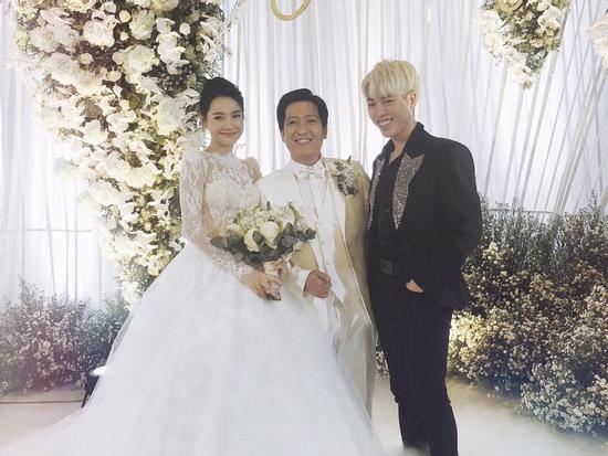 Lắng nghe 'bài hát quốc dân' mà nhờ nó, Đức Phúc được 'trọng dụng' trong đám cưới Trường Giang - Nhã Phương