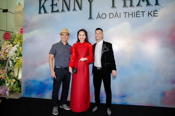 Á Hậu Huyền My diện áo dài trăm triệu tái xuất sàn catwalk, khoe sắc bên dàn quốc sắc thiên hương-28
