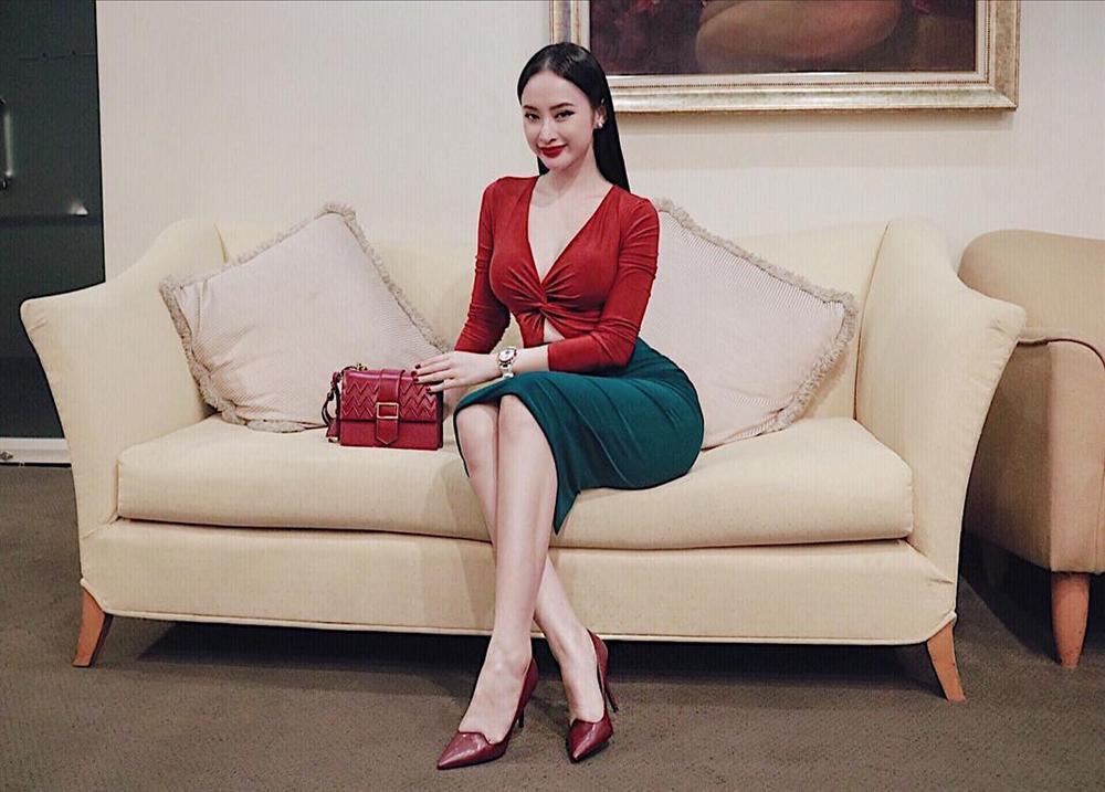 Chán style menswear, Thanh Hằng hóa tiểu thư đài các - Angela Phương Trinh khoe đường cong quá đỗi sexy-1