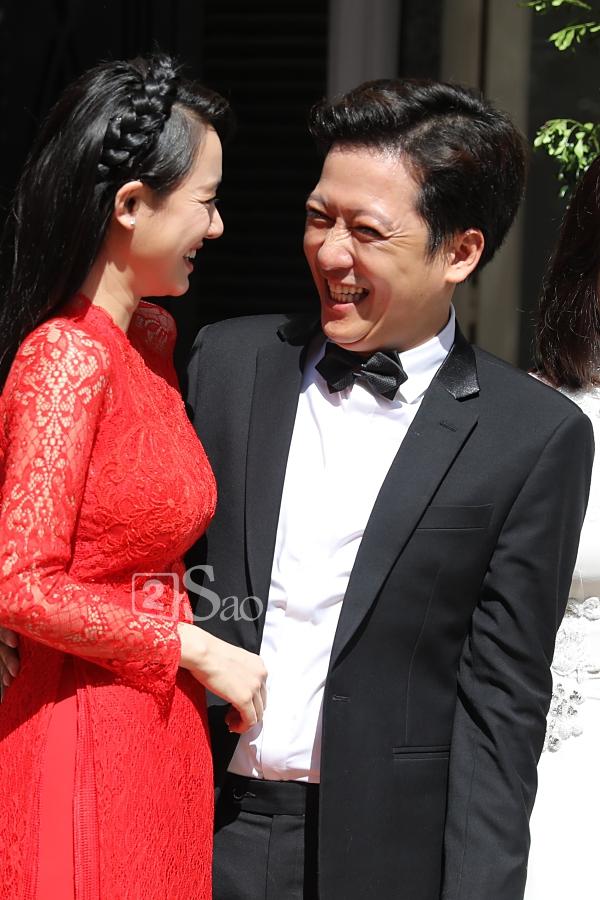 Không còn nghi ngờ gì nữa, vòng 2 của Nhã Phương đã phô trọn sau bao ngày cô dâu tìm mọi cách che dáng-11