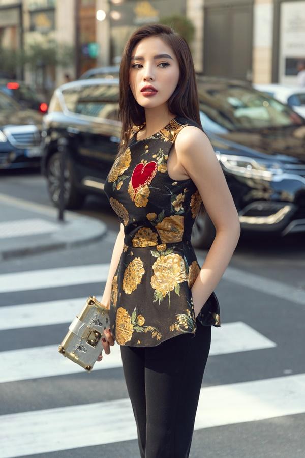 Kỳ Duyên tươi tắn đọ sắc đệ nhất mỹ nữ Thái Lan - Mai Davika ở Paris Fashion Week 2018-1