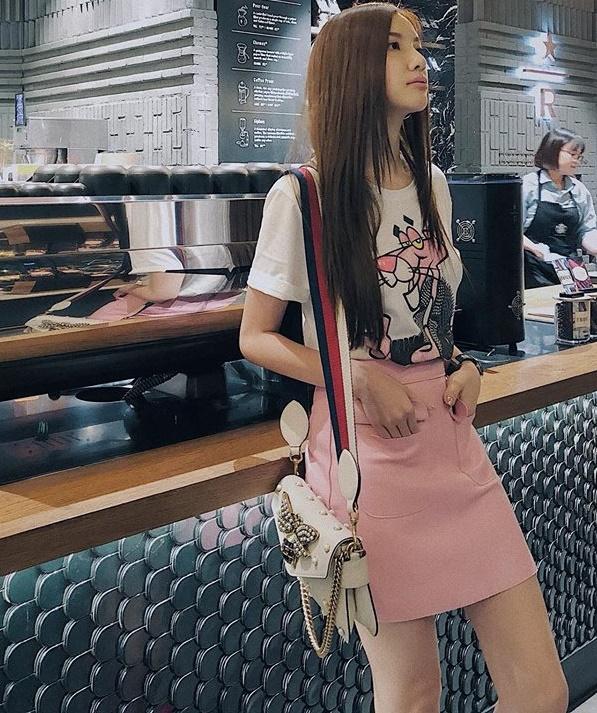 Bắt trend nhanh như chớp phải là Khả Ngân, học hội RICH KID thực hiện cú ngã sấp mặt nhưng vẫn rất thần thái-5