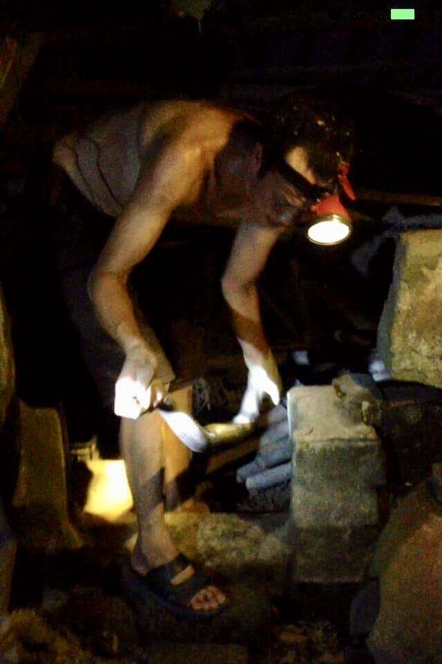 Dựng tóc gáy vây bắt rắn hổ mang dài 2 mét ở Lạng Sơn-1