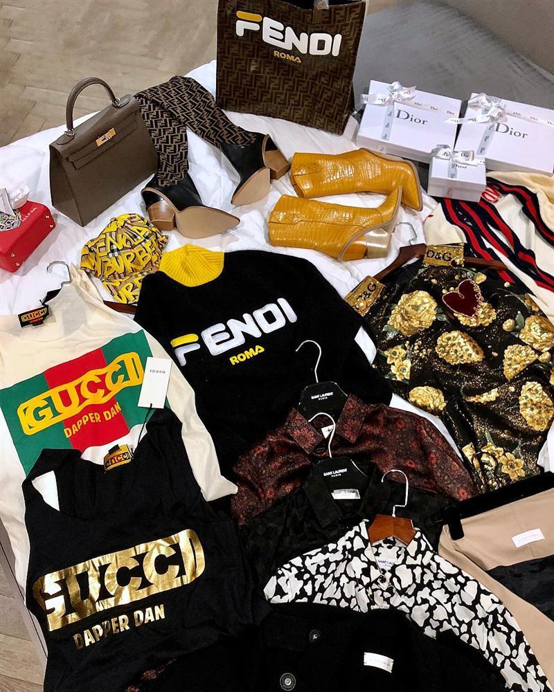 SAO CHƠI HÀNG HIỆU THÁNG 9: Kỳ Duyên rút ví 500 triệu chỉ để 1 lần chinh chiến Paris Fashion Week-2