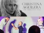 Christina Aguilera giúp đôi đồng tính nam cầu hôn trên sân khấu