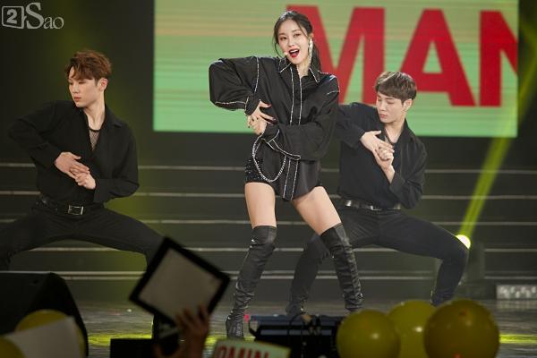 Queens Việt xem không chớp mắt trước màn biểu diễn vô cùng sexy của Hyomin-2