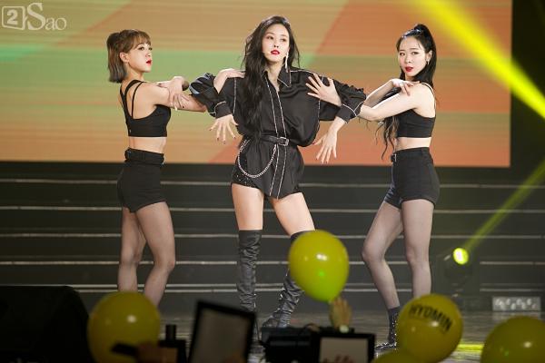 Queens Việt xem không chớp mắt trước màn biểu diễn vô cùng sexy của Hyomin-3