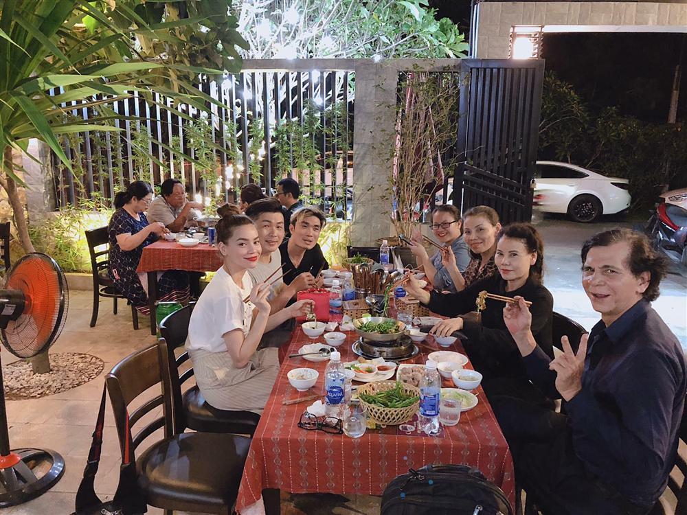 Nhà lầu - xế sang cũng chẳng bằng những món ăn độc dị nhưng khoái khẩu của dàn sao Việt-11