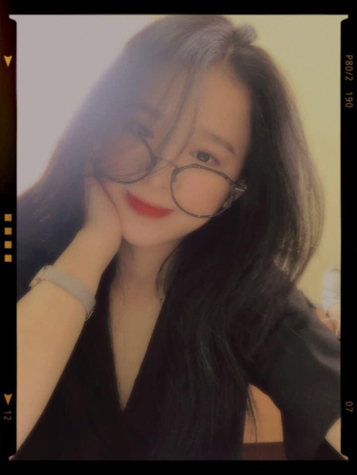 Minh Châu gây bất ngờ khi hát live ca khúc có tên lạ Hongkong1 như nuốt đĩa-2