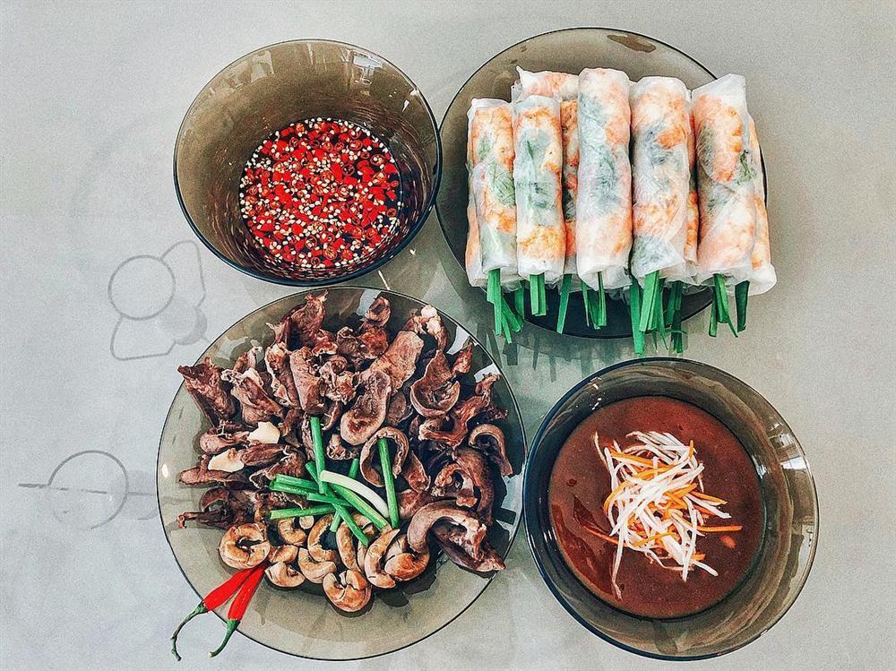 Thanh Hằng xuống 3kg sau thời gian quần quật làm việc cùng ekip The Face-4