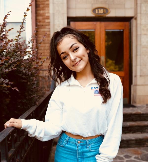 5 gương mặt 10X sở hữu Instagram trên một triệu follow-11