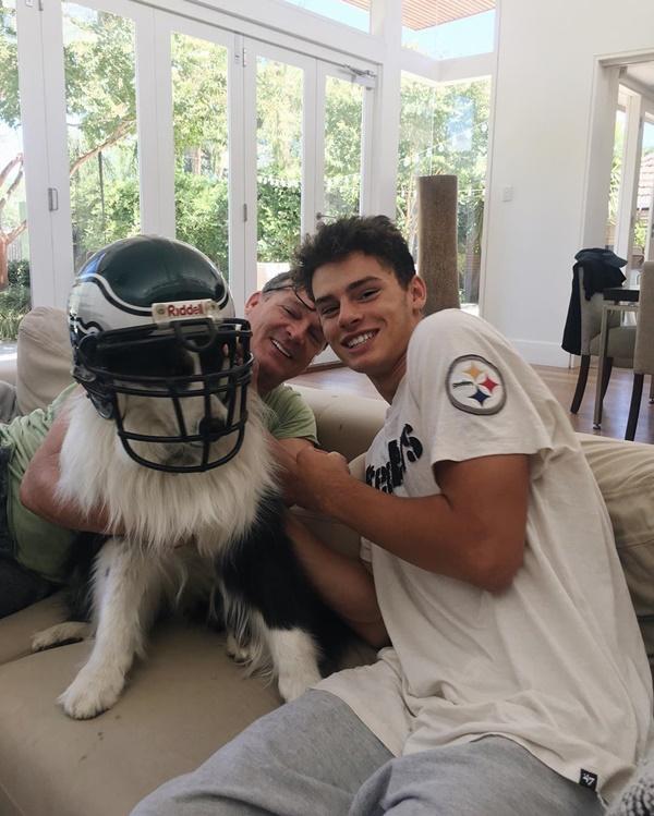 5 gương mặt 10X sở hữu Instagram trên một triệu follow-13