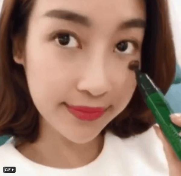 Hoa hậu Đỗ Mỹ Linh gây tranh cãi khi thoa serum dưỡng da mà chưa tẩy trang thật sạch-2