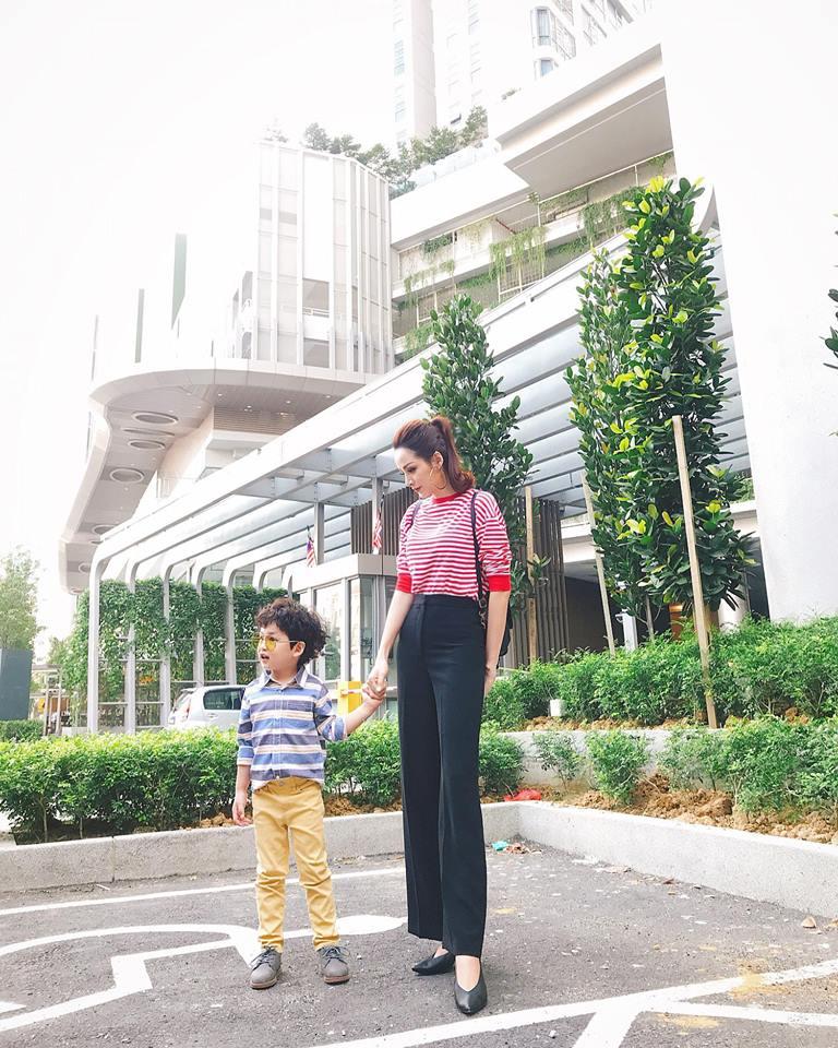 Lan Khuê tạo dáng nổi loạn trước xế sang sau lễ đính hôn-4