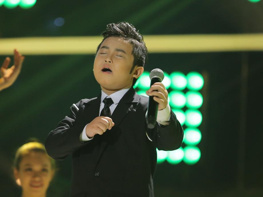 Giọng ca Opera hàng đầu Việt Nam Lan Anh lần đầu tiên đưa con trai lên sân khấu-6