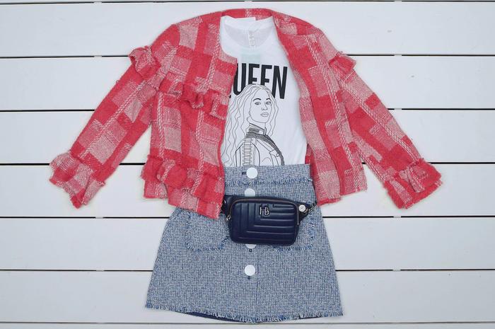 Tất tần tật bí kíp mix áo thun in hình siêu cute cho nàng thêm xinh, thêm trẻ ngày thu-3