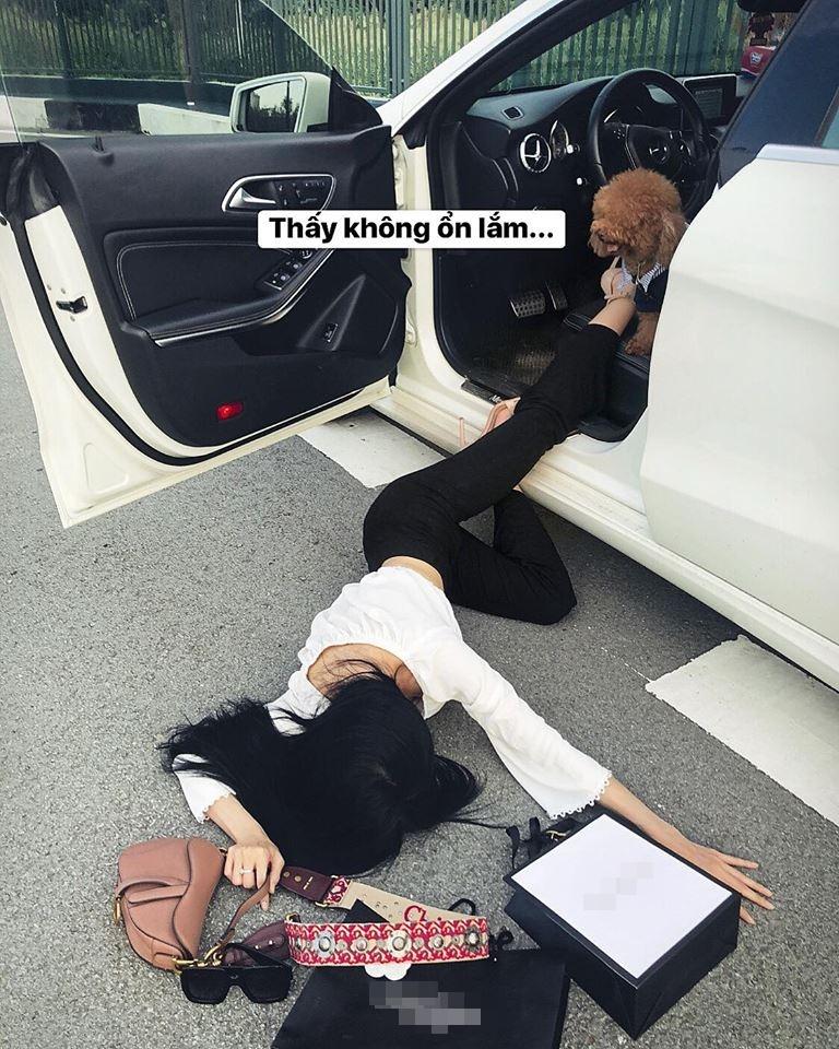 Chẳng những bắt kịp trào lưu ngã sấp mặt, Pha Lê còn... ngã mạnh đến mức tung tóe hết nội y-8