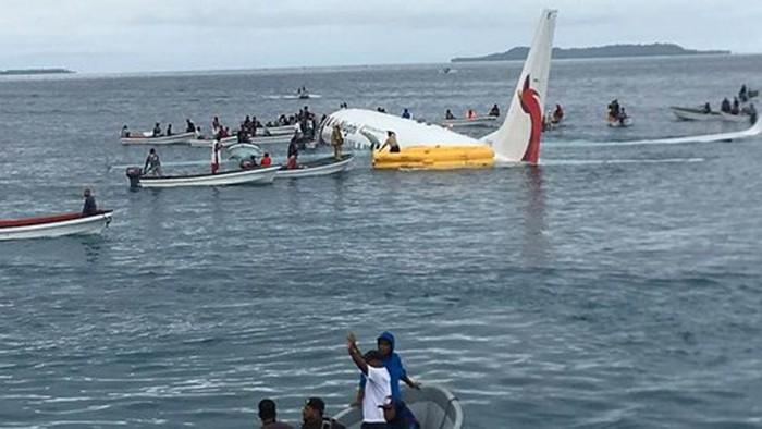 4 người Việt Nam trên máy bay rơi xuống biển tại Micronesia-1