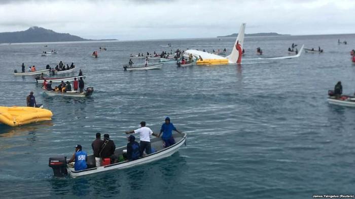4 người Việt Nam trên máy bay rơi xuống biển tại Micronesia-2