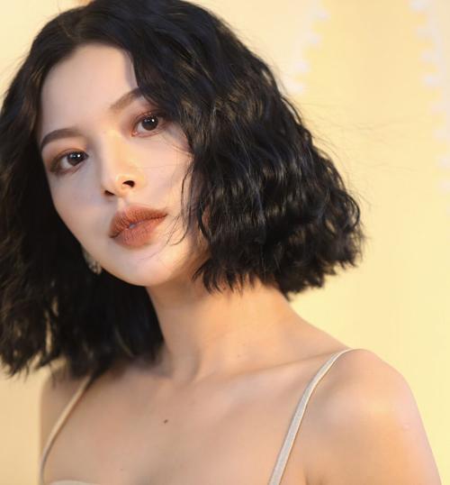 6 mỹ nhân Việt có đôi môi căng mọng quyến rũ nhất-2