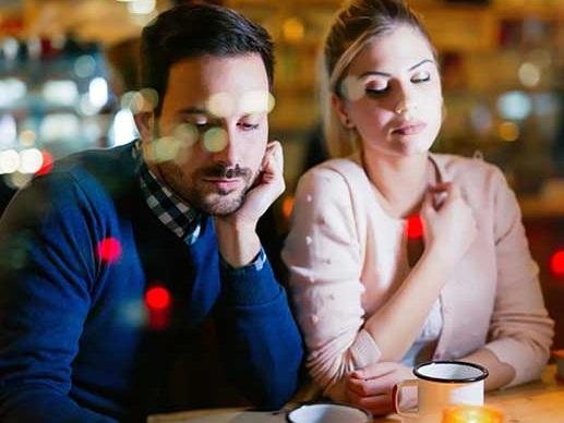 Các chòm sao thường xuyên kết hợp chuyện hẹn hò với công việc khiến 'gấu' giận lên giận xuống