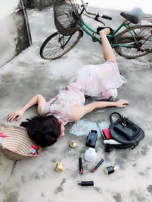 Dân mạng chế hài hước theo trào lưu ngã sấp mặt của hội con nhà giàu-2