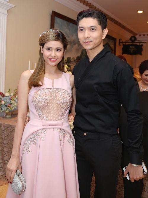 Chỉ là đi dự tiệc cưới thôi, nhiều sao Việt bị chỉ trích vì vô tâm lên đồ lấn lướt cả cô dâu - chú rể-10