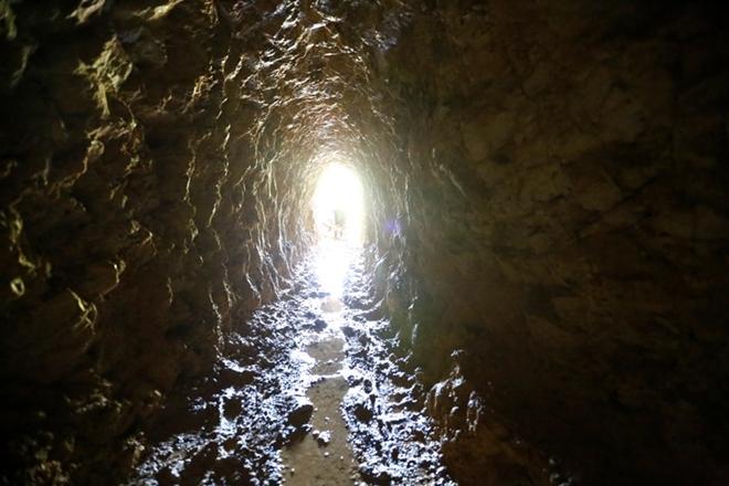 Đột nhập đường hầm bí mật của vàng tặc ở Lâm Đồng-1
