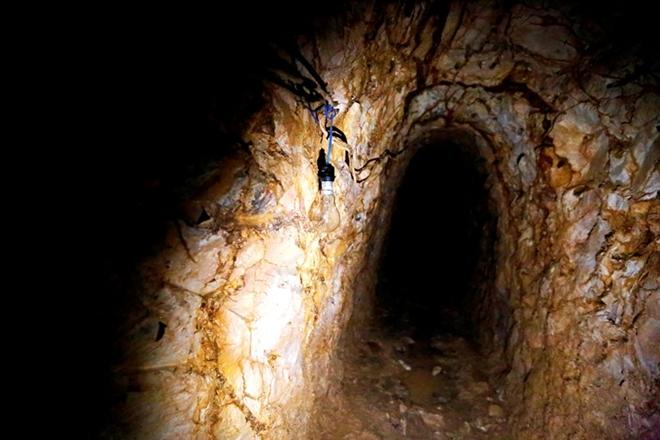 Đột nhập đường hầm bí mật của vàng tặc ở Lâm Đồng-11
