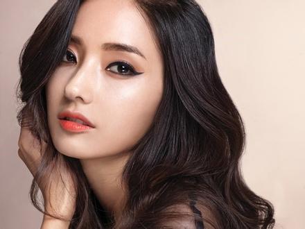 'Búp bê' Han Chae Young xác nhận trở lại màn ảnh nhỏ sau 4 năm vắng bóng