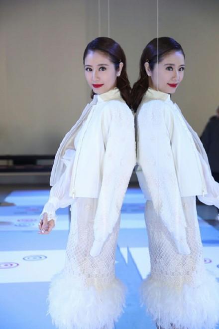 Lâm Tâm Như nổi bật bên Xa Thi Mạn và Ngô Cẩn Ngôn-3