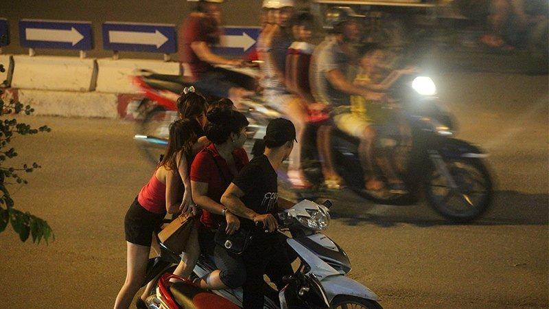 Cuộc chạy trốn bất thành của hot girl Hà thành ở nhà nghỉ-2