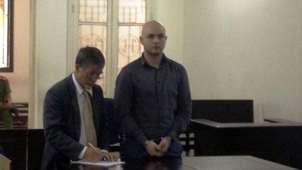 Gã ngoại quốc dụ cậu bé 13 tuổi quan hệ tình dục đồng tính-1