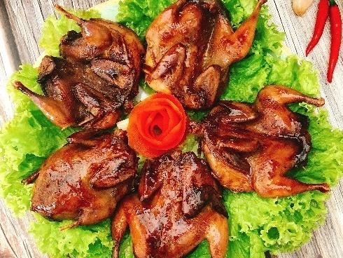 Mới sinh em bé được 5 ngày, mẹ trẻ đã dậy làm mâm cơm ngon đã mắt khiến chị em trầm trồ khen ngợi-8